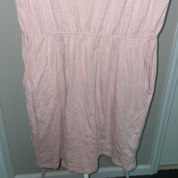 Pink dress - Picture 3 of 4